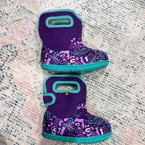 Toddler size 6 BOGS, like new condition